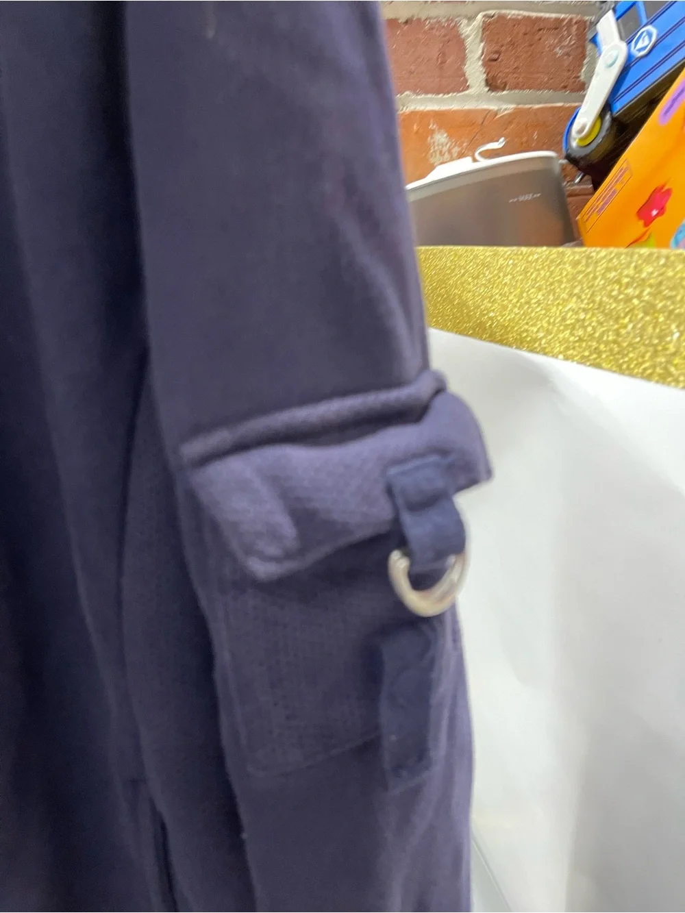 Vtg pacer navy blue full-zip hooded sweatshirt featuring a utility pocket